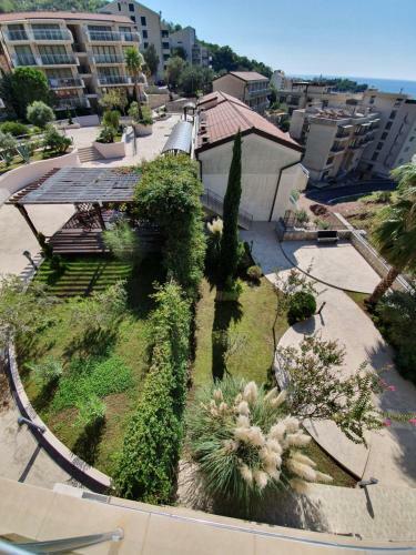 Charming Apartment Near Beach