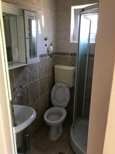 Hostal Apartmani Tomovic