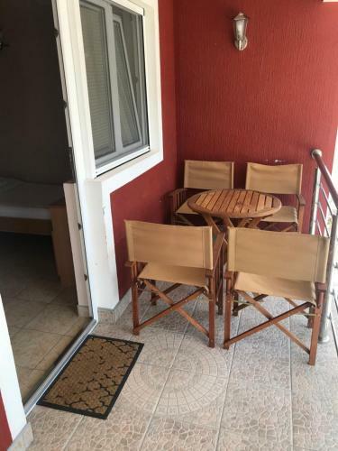 Hostal Apartmani Tomovic