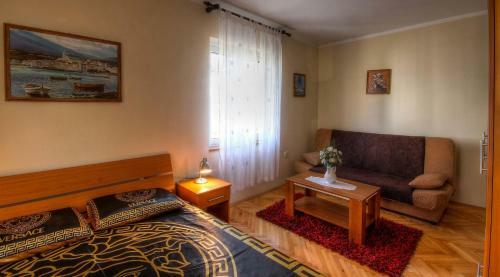 Apartamentos Dada Accommodation