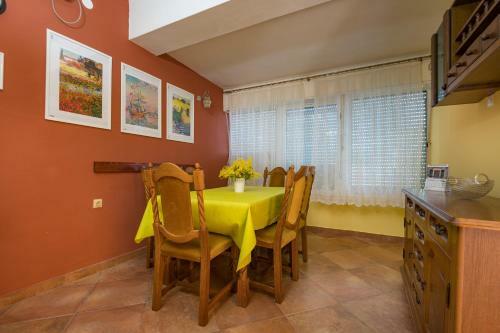 Villa Holiday Home Nives