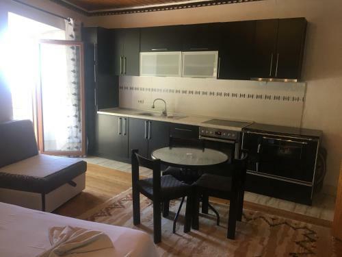 Hostal Guest House Alea