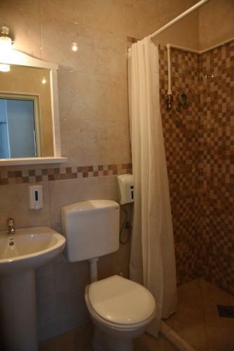 Hostal Apartments Cota Guesthouse