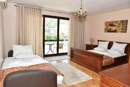Hostal Guest House Evropa
