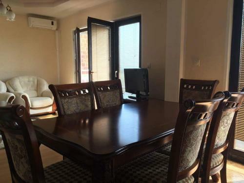 Days Inn Apartments