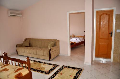 Apartments Perezaj
