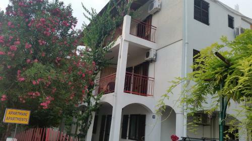 Apartments Milla