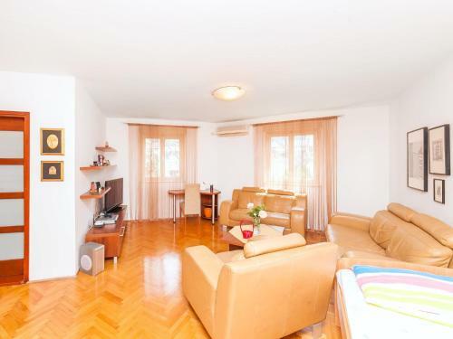 Apartment UNA