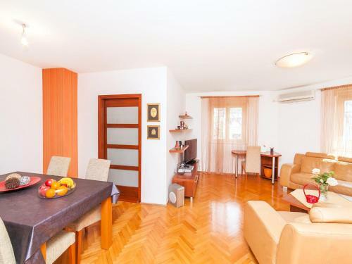 Apartment UNA