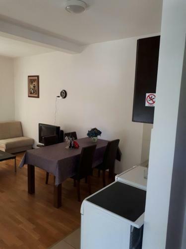 Hostal Guesthouse Maslina