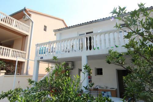 Monte Top Pikaso Apartment