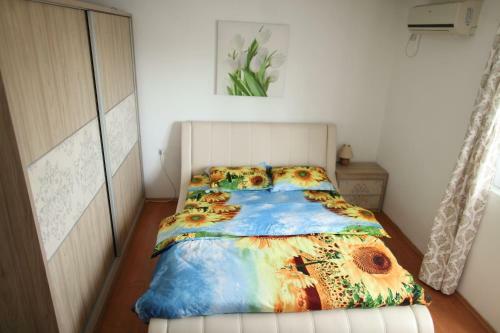 Apartment Yaring