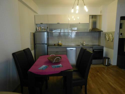 Apartments Svilen Konac