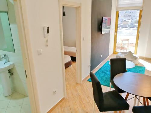 Sea Breeze Lux Apartments