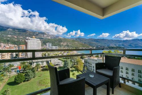 Primus Apartments Impera