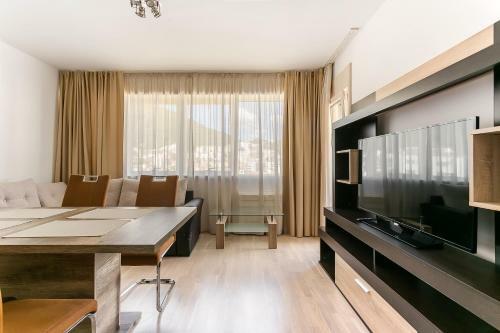 Primus Apartments Impera