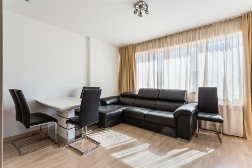 Primus Apartments Impera