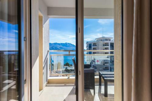 Primus Apartments Impera