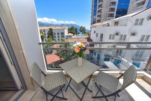 Luxury Fontana Apartments
