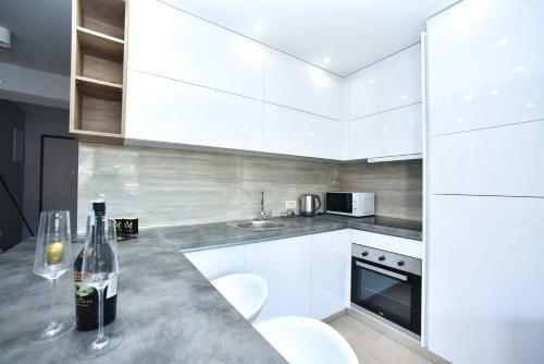 Luxury Fontana Apartments