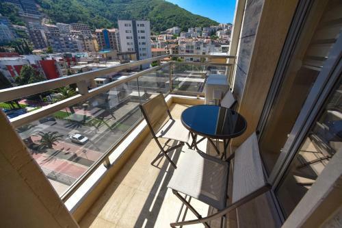 Luxury Fontana Apartments
