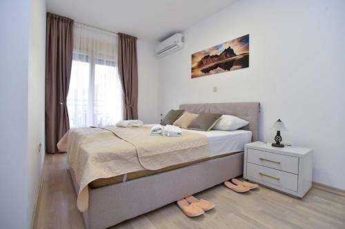 Luxury Fontana Apartments