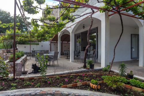 Hostal Sumice Inn