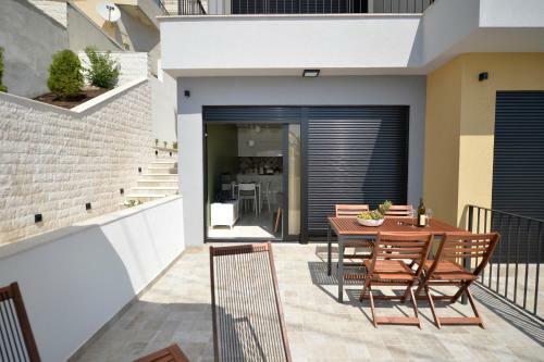 Apartment Line One