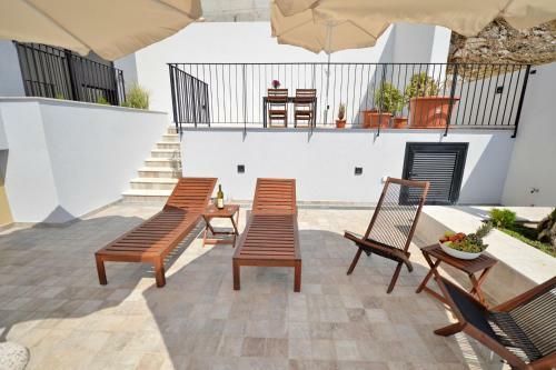 Apartment Line One