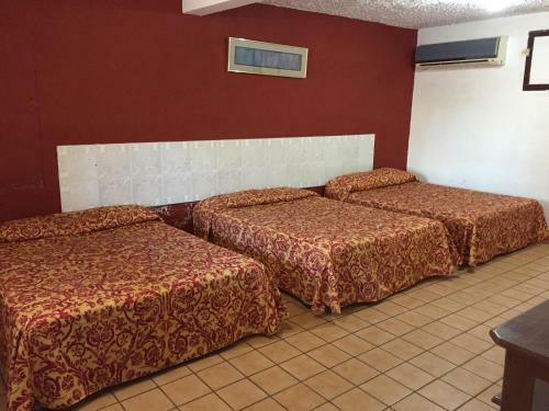 Hotel Cuesta Real
