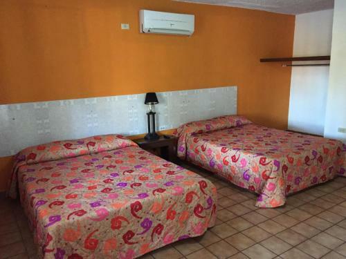 Hotel Cuesta Real