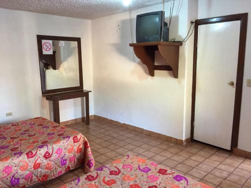 Hotel Cuesta Real