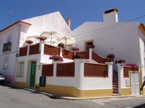 Hostal Casa Do Adro Da Igreja Turismo De Habita��o