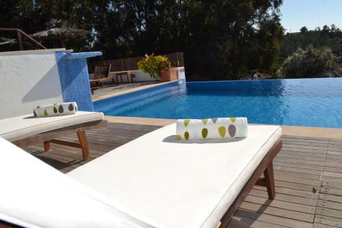 Hostal Herdade Do Freixial - Turismo Rural
