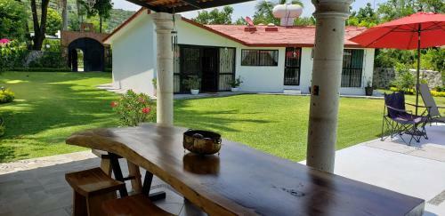 Casa Cerca De Las Estacas