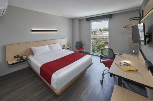 Hotel City Express Gustavo Baz