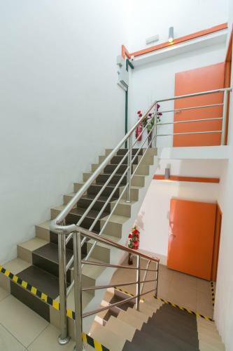 1 Hotel Mahkota Cheras