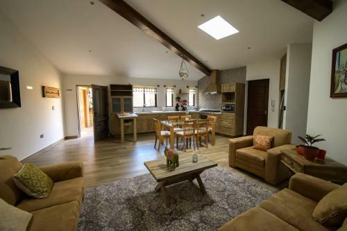 Apartamento Villa Toscana Valquirico Lofts & Suites