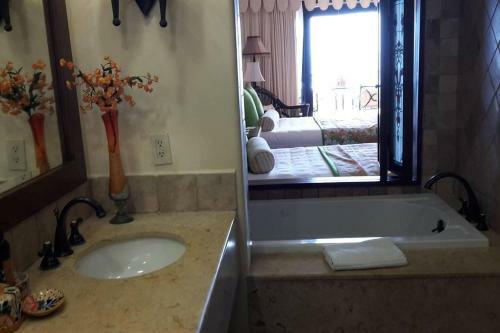 Apartamento Huge Family Suite @ Cabo San Lucas