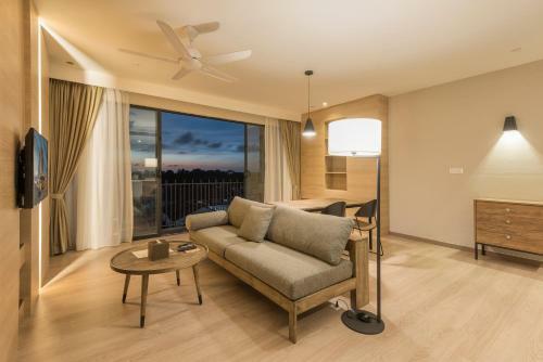 Jinhold Hotel & Serviced Apartment