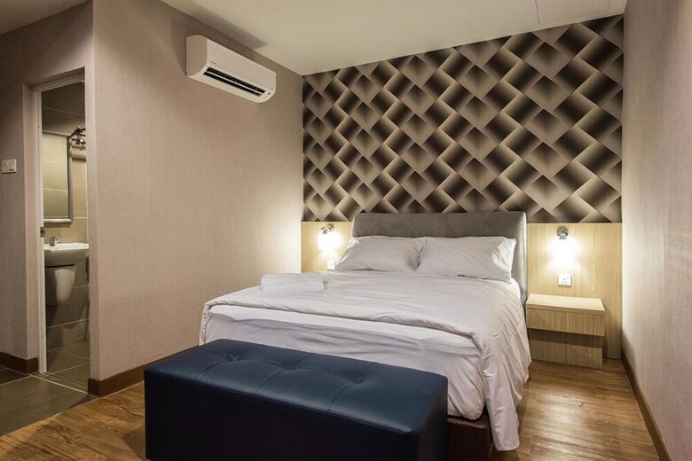 Oyo 89420 Hotel 101