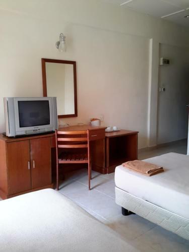 Hotel Tanjung Demong Beach Resort