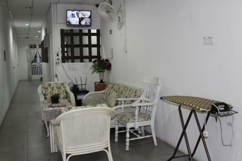 Hostal Emma Guesthouse