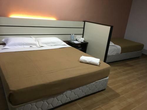 Grand Business Hotel