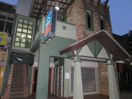 Hostal Parkview Guesthouse