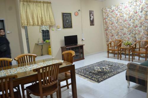 Hostal Leyna Guesthouse Kota Bharu