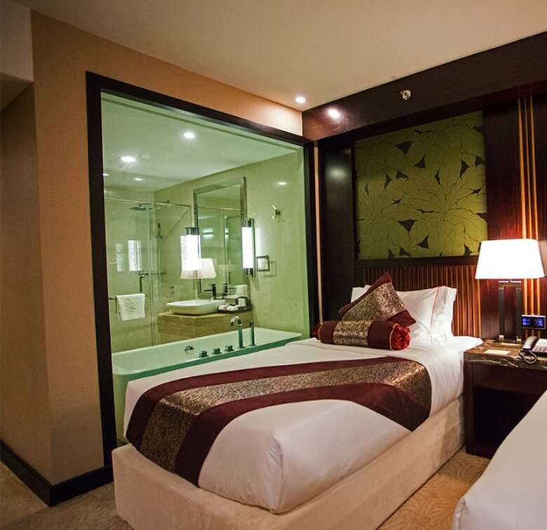 Royale Signature Hotel
