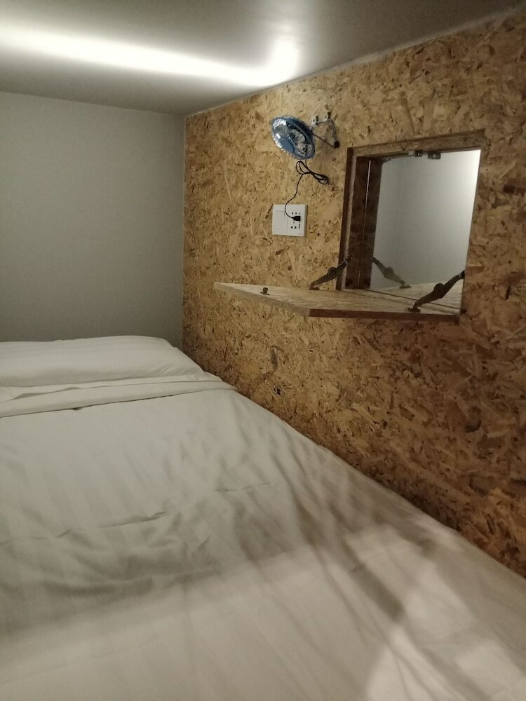 Sleepbox Hotel