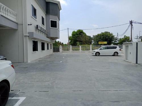 Oscar Suites Hotel