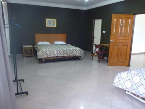 G Six Hotel